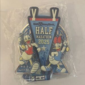 2025 RunDisney Half Marathon medal